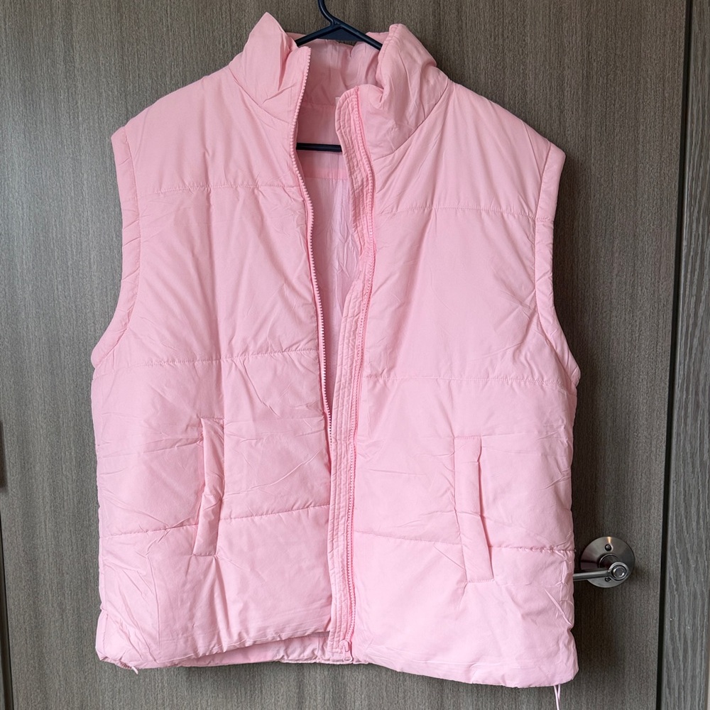 NWT Women's Pink Puffer Vest